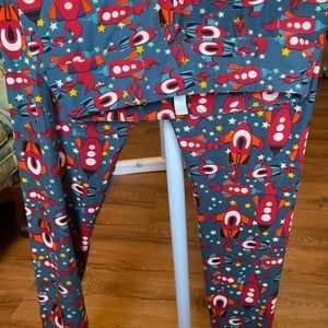 LulaRoe PJ set with Tunic and long pants.  Buttery Knit, like new